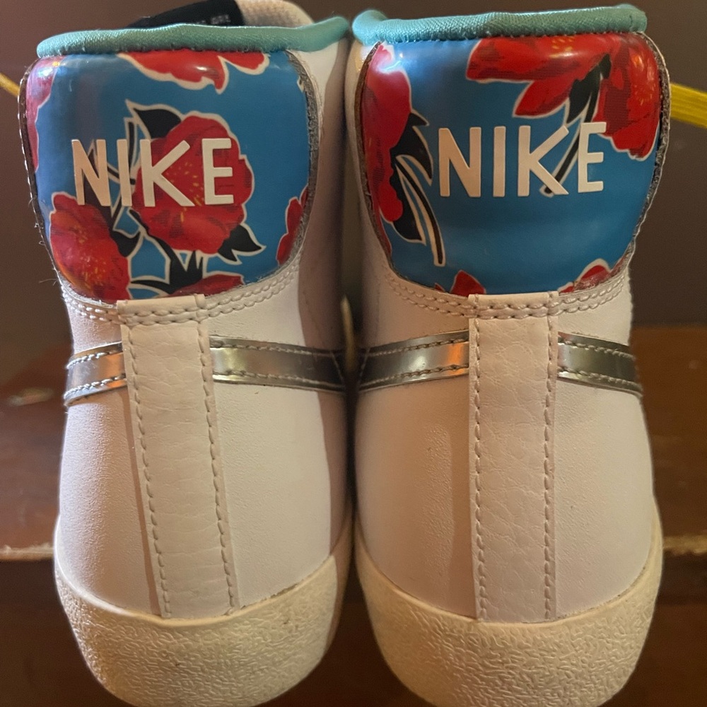 Nike Blazer Mid ‘77 Excellent Condition